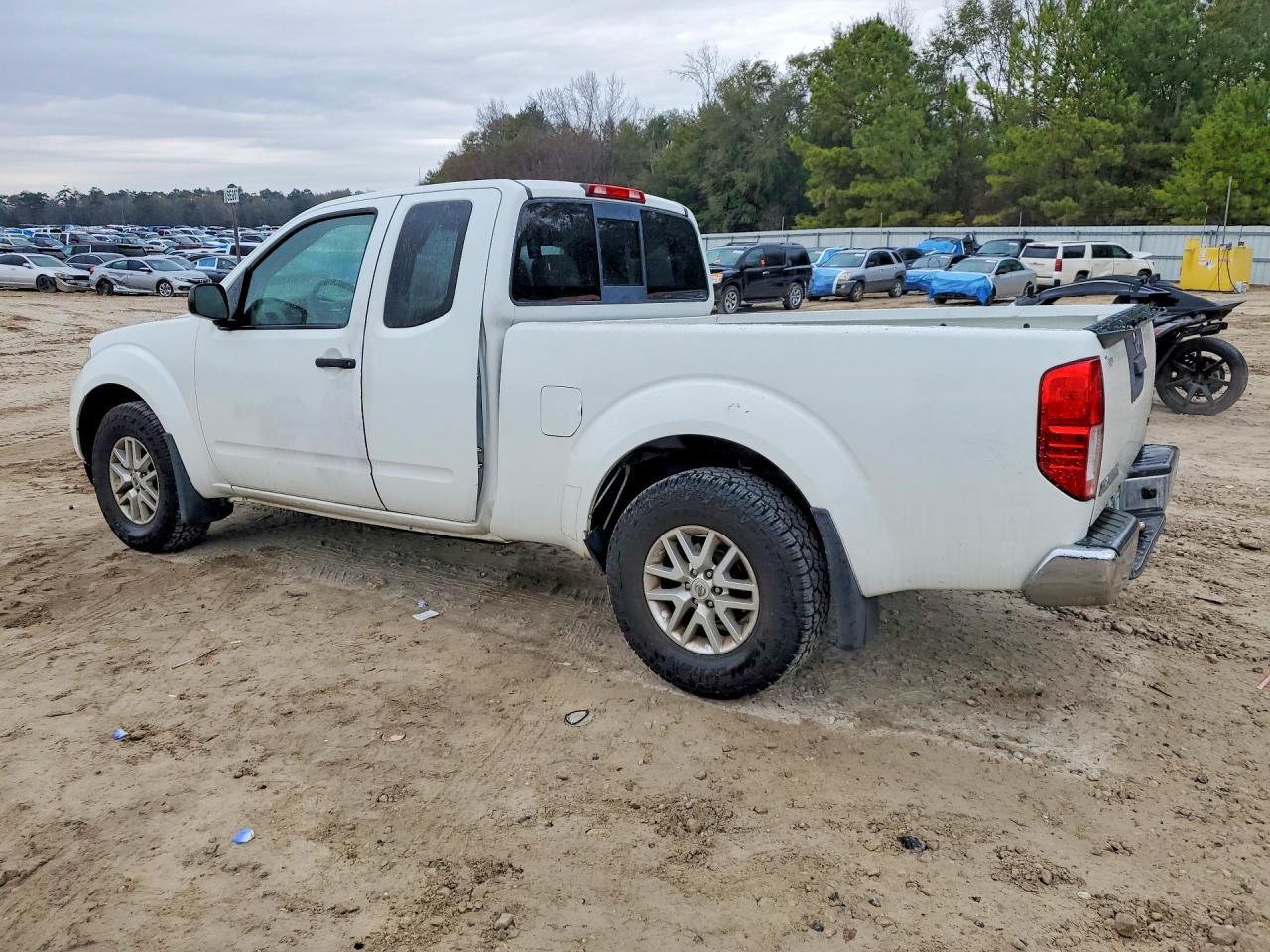 2017 Nissan Frontier s