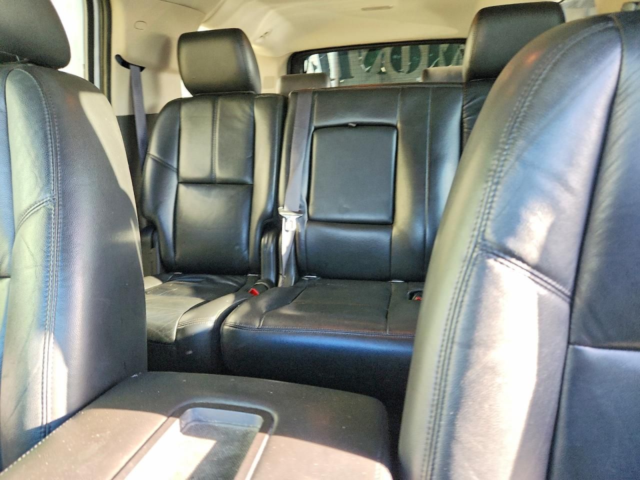 2011 Chevrolet Suburban K1500 lt