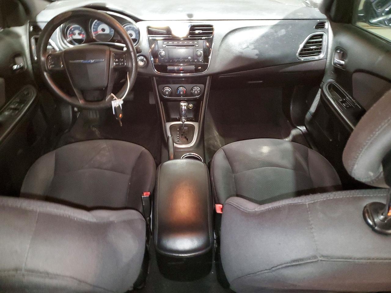 2014 Chrysler 200 lx
