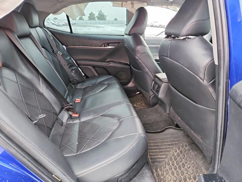 2018 Toyota Camry Hybrid xle