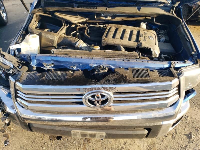 2016 Toyota Tundra Double cab sr