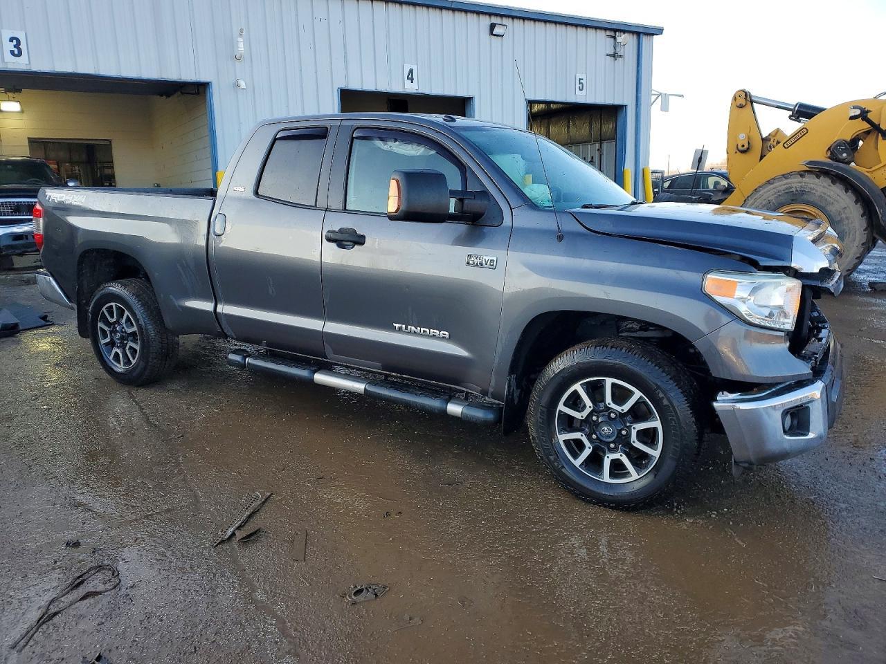 2014 Toyota Tundra SR5