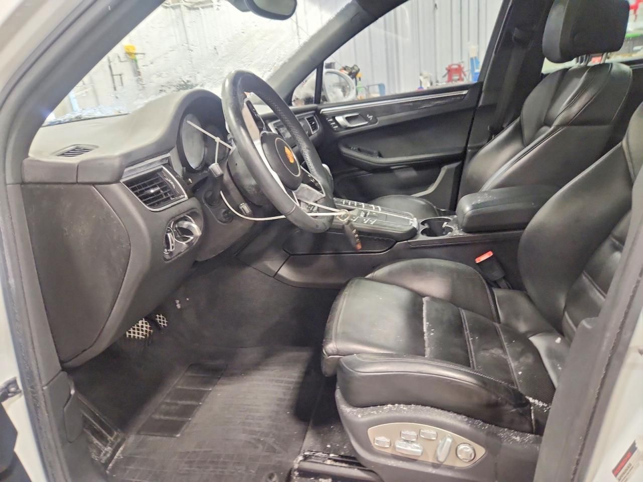 2015 Porsche Macan s