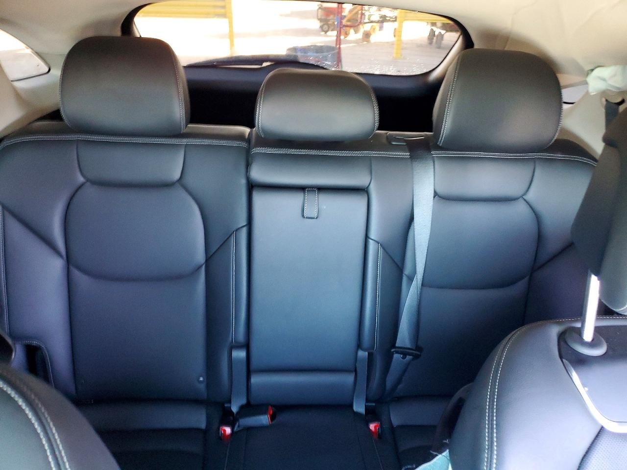 2022 Genesis Gv70 Base