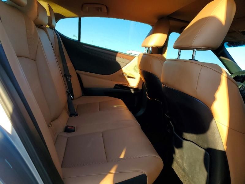 2023 Lexus Es 300h Base