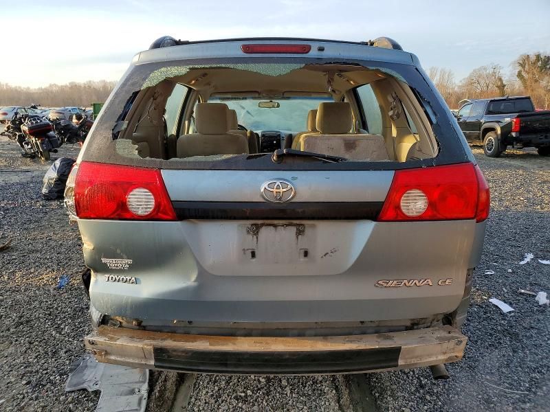 2006 Toyota Sienna ce