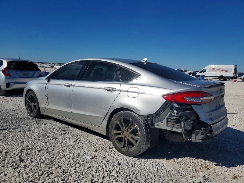 2019 Ford Fusion se