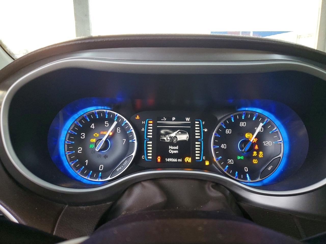 2017 Chrysler Pacifica Touring l