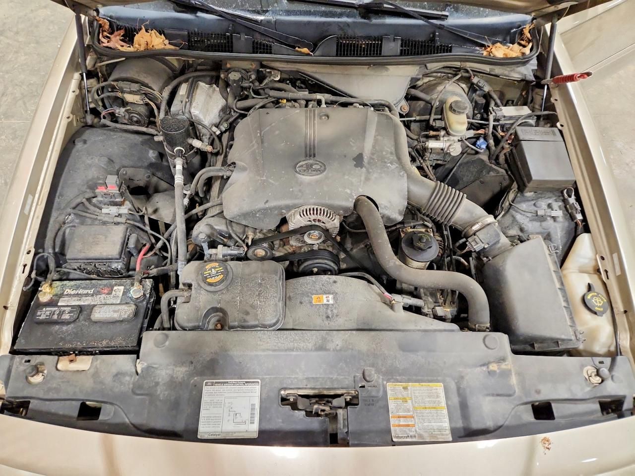 2000 Ford Crown Victoria