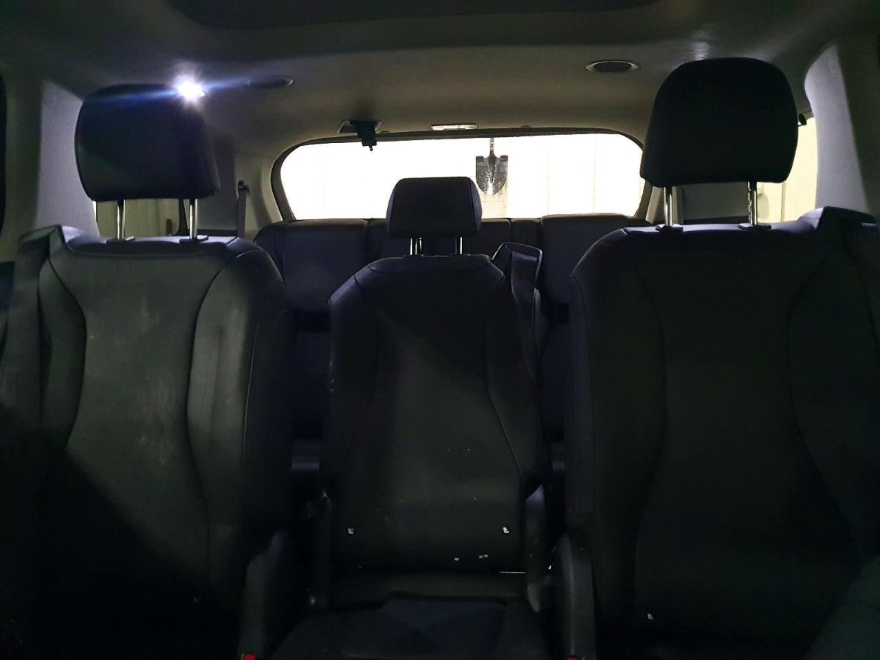 2025 KIA Carnival sx