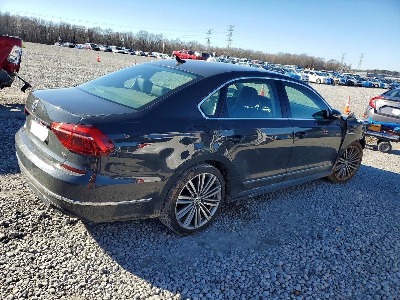 2017 Volkswagen Passat R-line