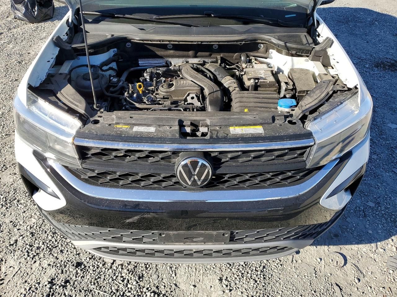 2024 Volkswagen Taos se