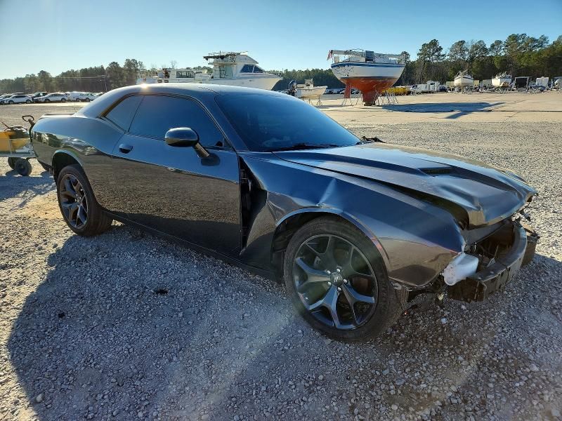 2020 Dodge Challenger sxt