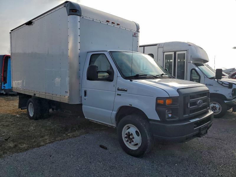 2013 Ford E350 BOX Truck