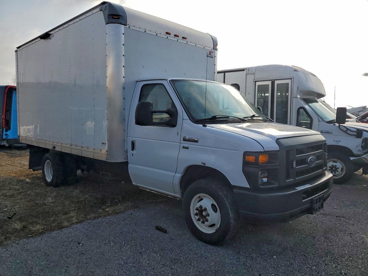 2013 Ford E350 BOX Truck