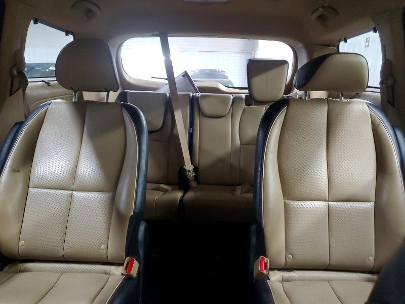 2016 KIA Sedona ex