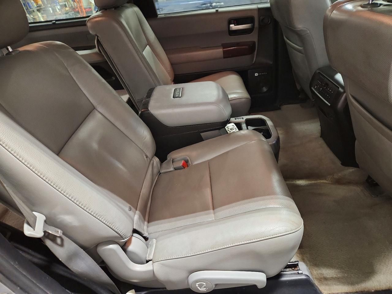 2011 Toyota Sequoia Platinum