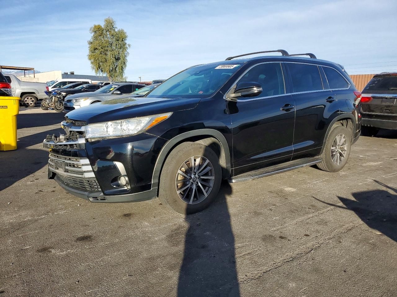 2017 Toyota Highlander se