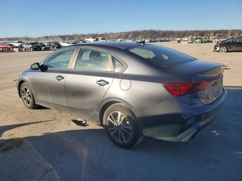 2023 KIA Forte lx