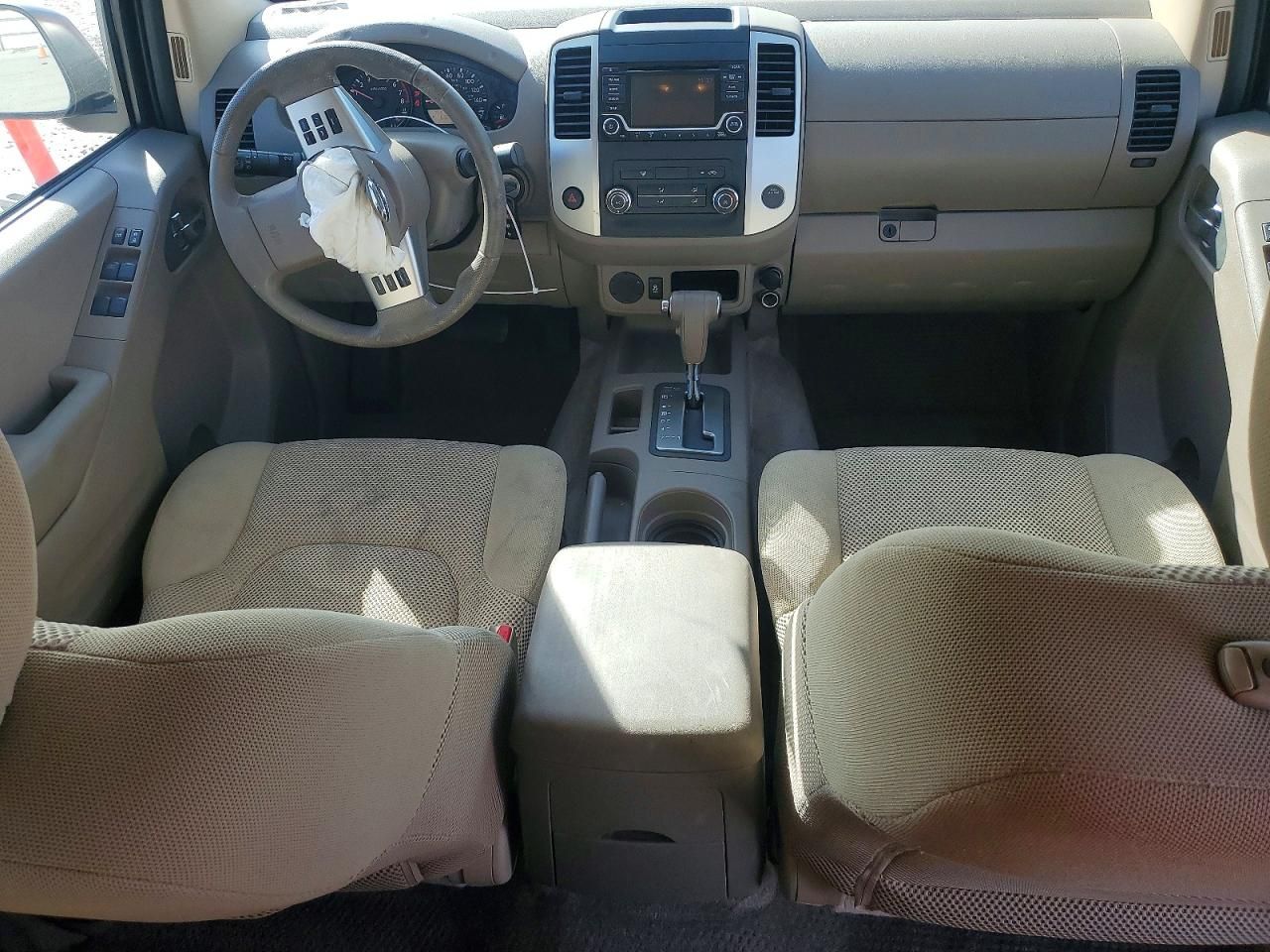 2016 Nissan Frontier sv