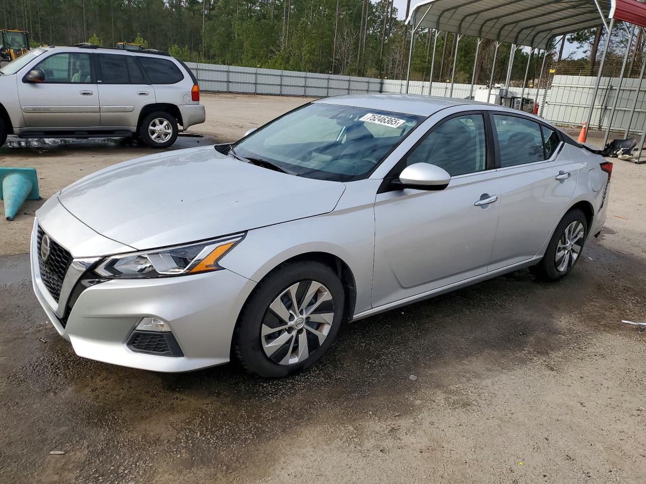 2019 Nissan Altima s