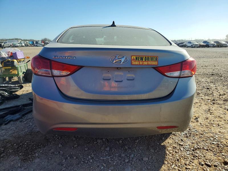 2012 Hyundai Elantra gls