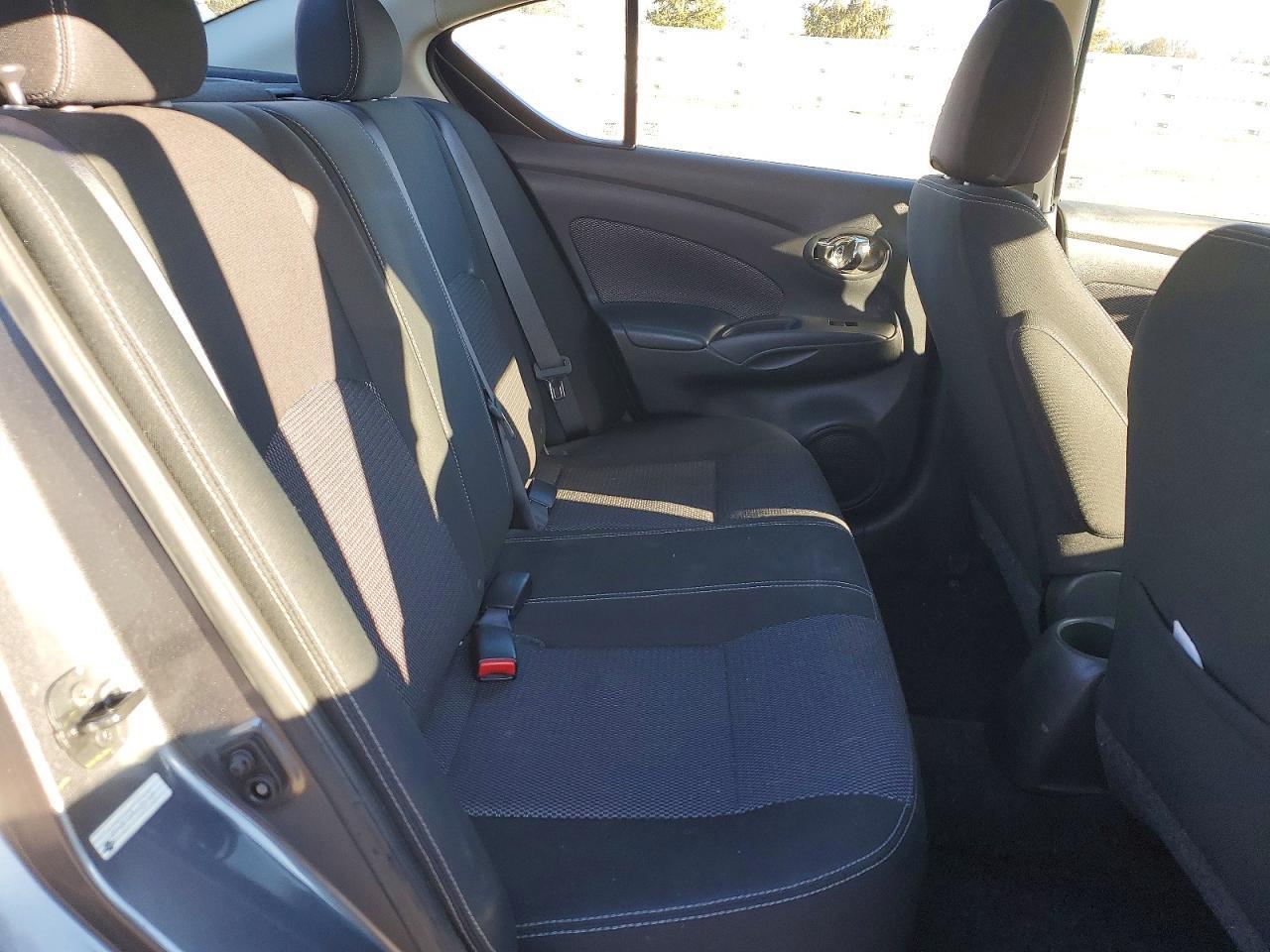 2018 Nissan Versa s
