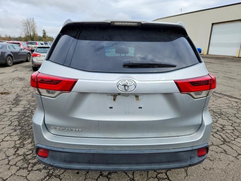 2019 Toyota Highlander le