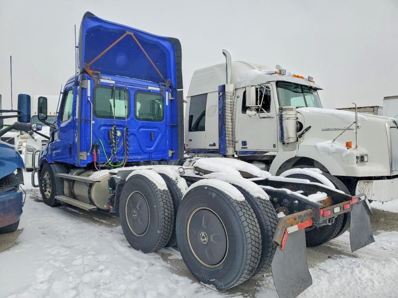 2021 Freightliner Cascadia 116 Semi Truck
