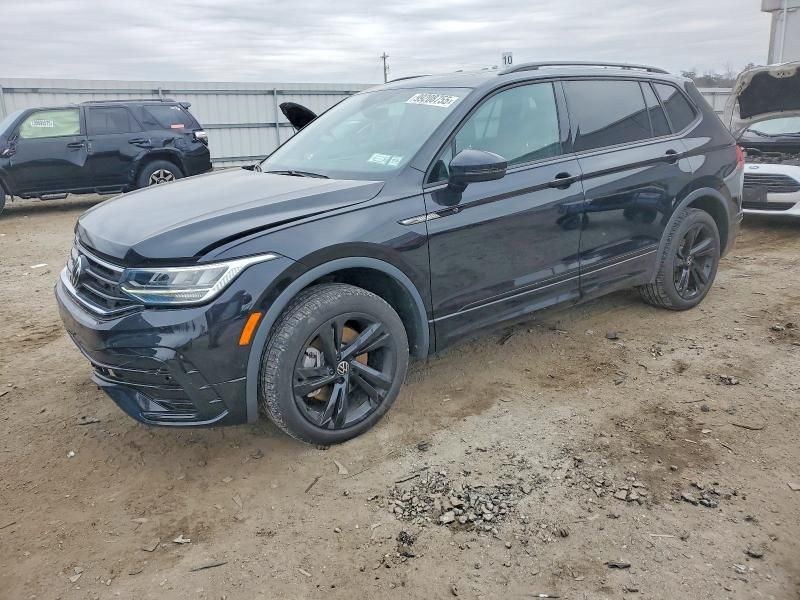 2024 Volkswagen Tiguan se R-line Black