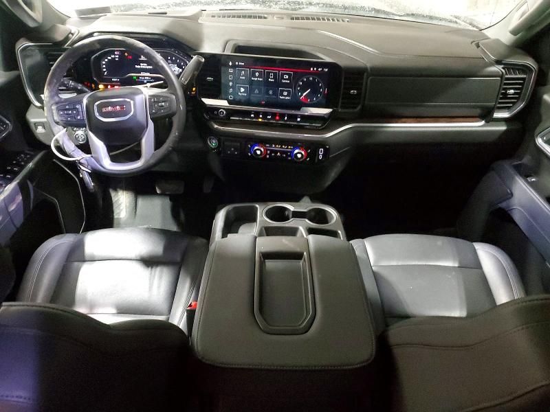 2025 GMC Sierra K1500 slt