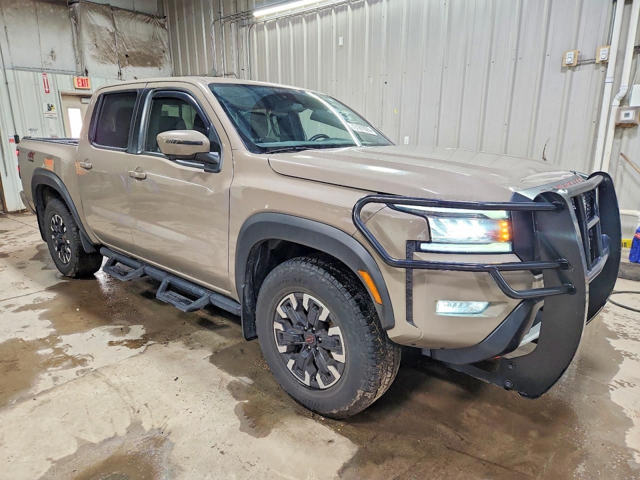 2023 Nissan Frontier s