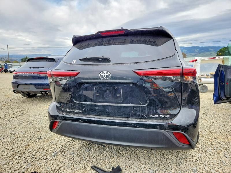 2022 Toyota Highlander xle