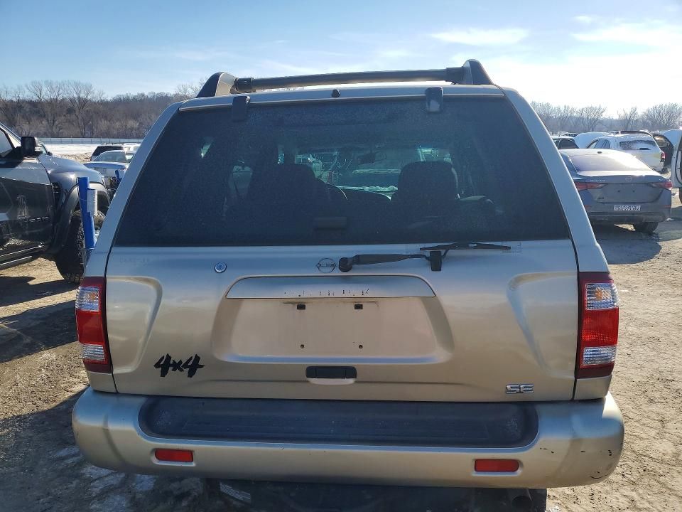 2002 Nissan Pathfinder se