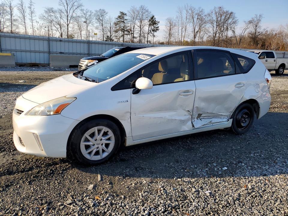 2013 Toyota Prius v