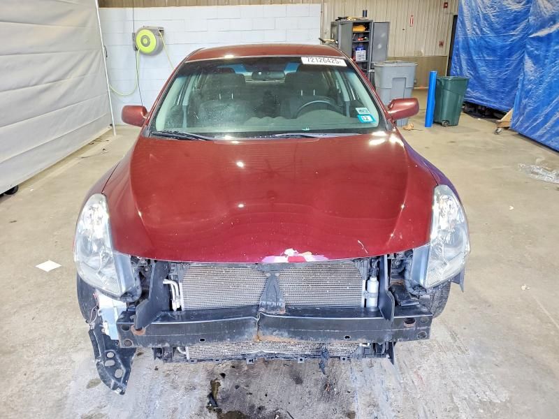 2010 Nissan Altima Base