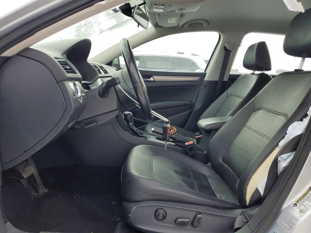 2015 Volkswagen Passat s