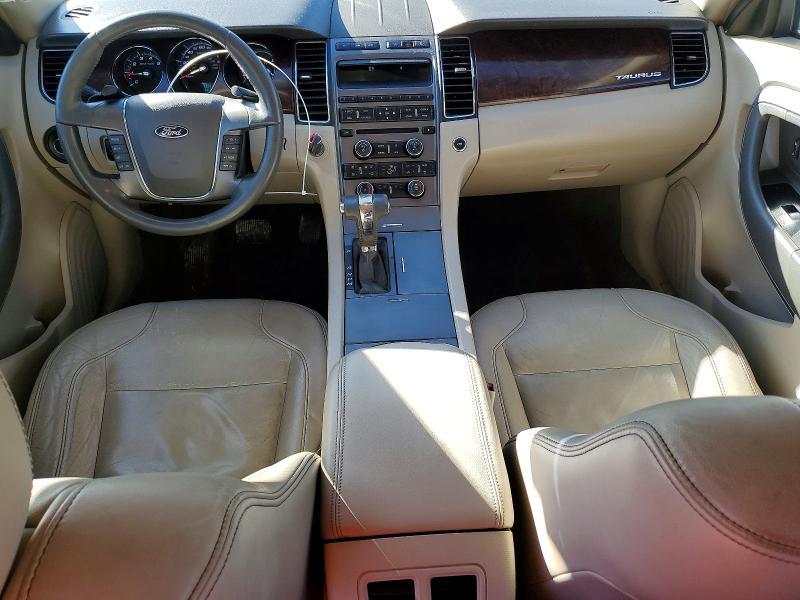 2010 Ford Taurus sel