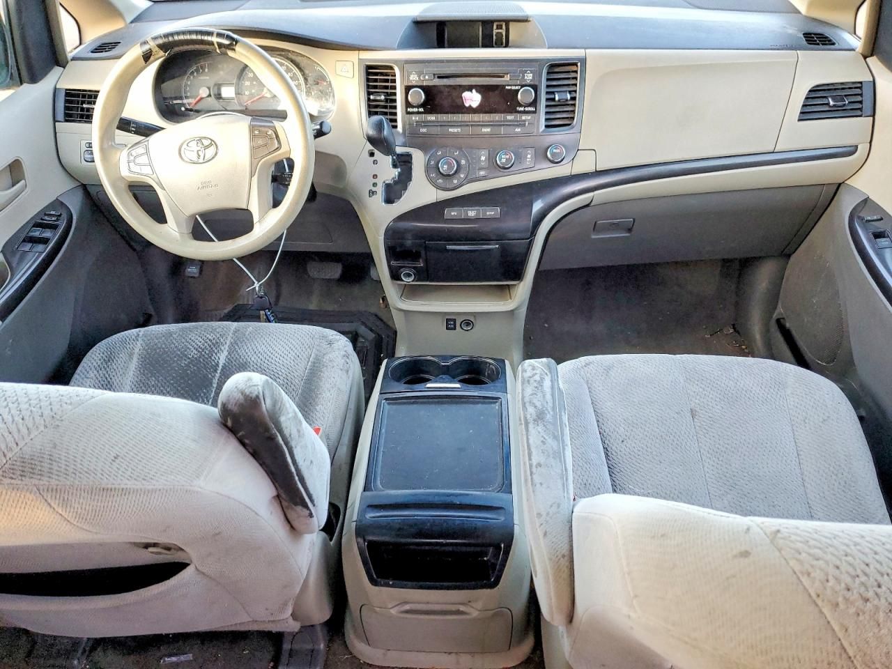 2012 Toyota Sienna le