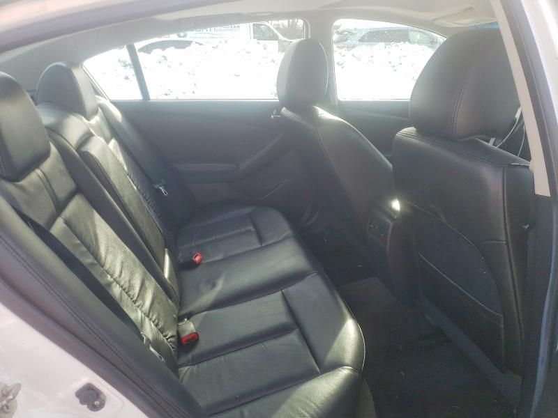 2011 Nissan Altima Base