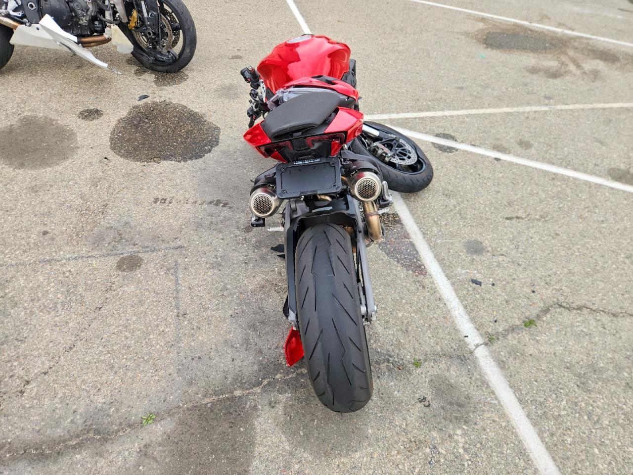 2025 Ducati Streetfighter V2