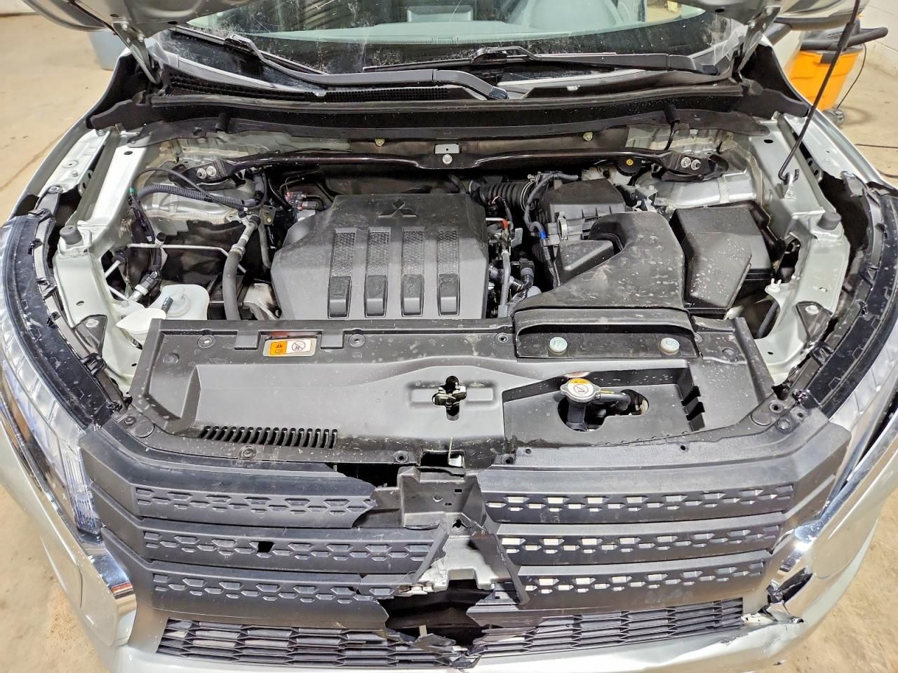 2024 Mitsubishi Eclipse Cross se