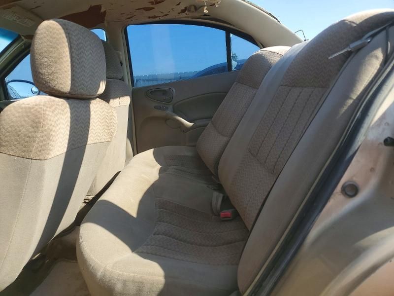 2004 Pontiac Grand am SE1