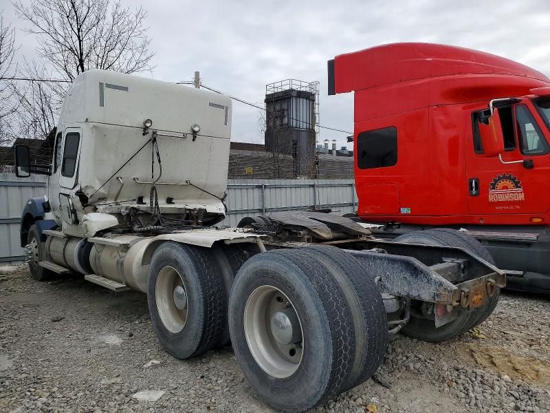 2016 Kenworth Construction T880