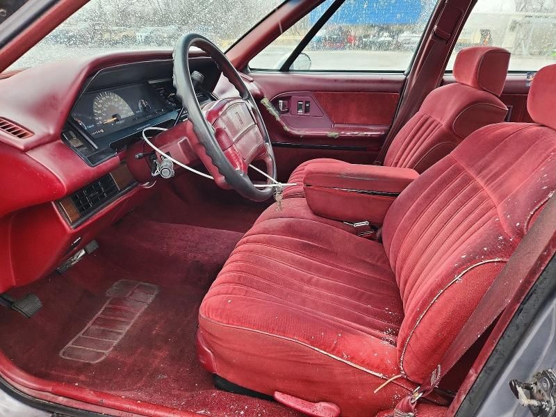 1992 Oldsmobile 88 Royale