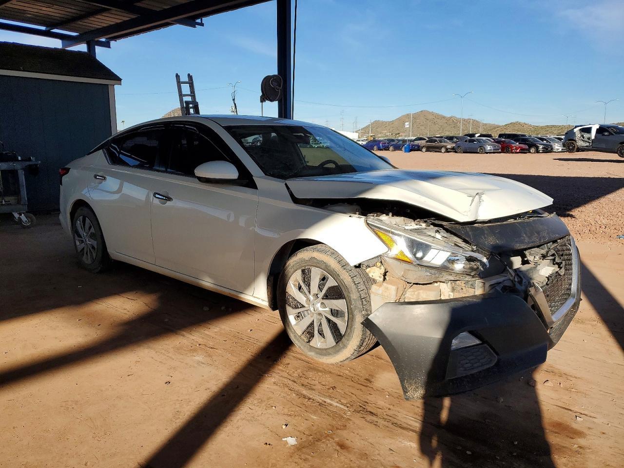 2020 Nissan Altima s