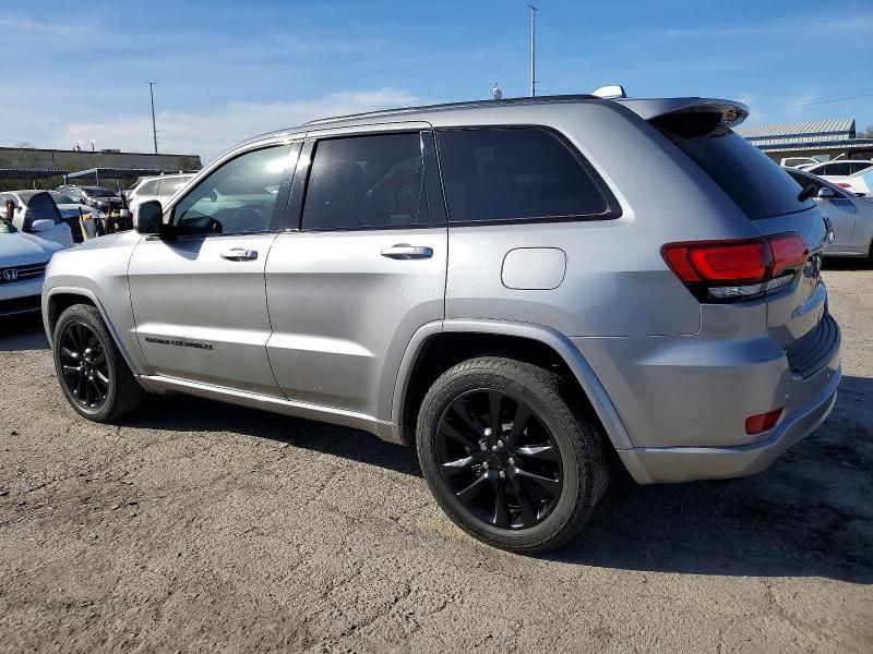 2020 Jeep Grand Cherokee Laredo