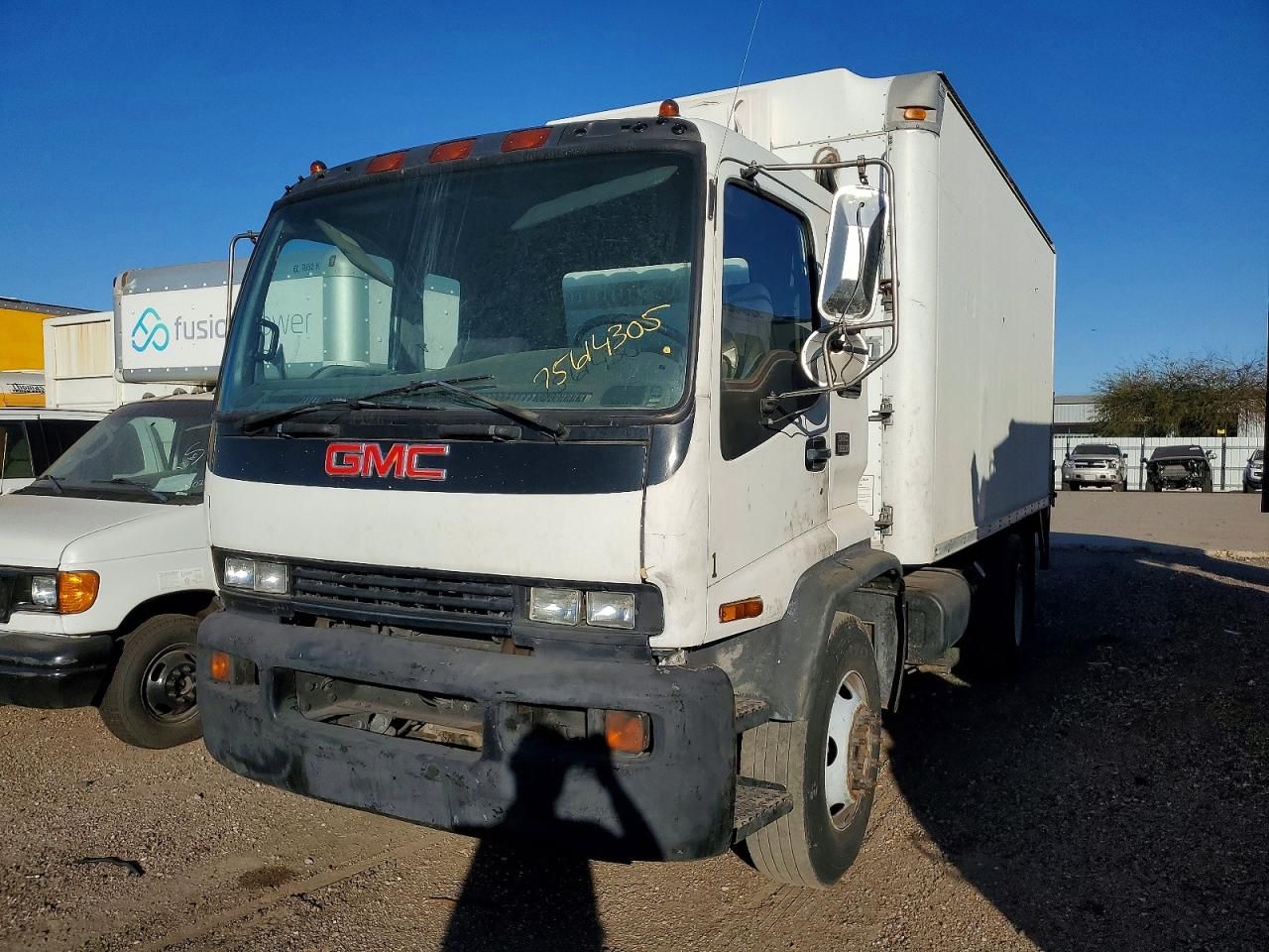 2002 GMC T-SERIES BOX Truck