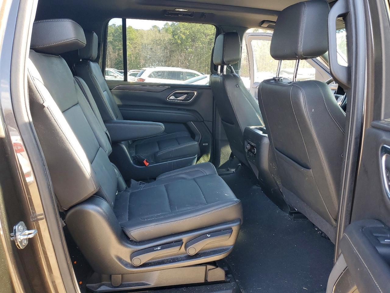 2021 Chevrolet Suburban C1500 lt