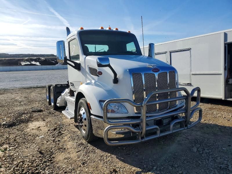 2016 Pntw 579-Semi Truck